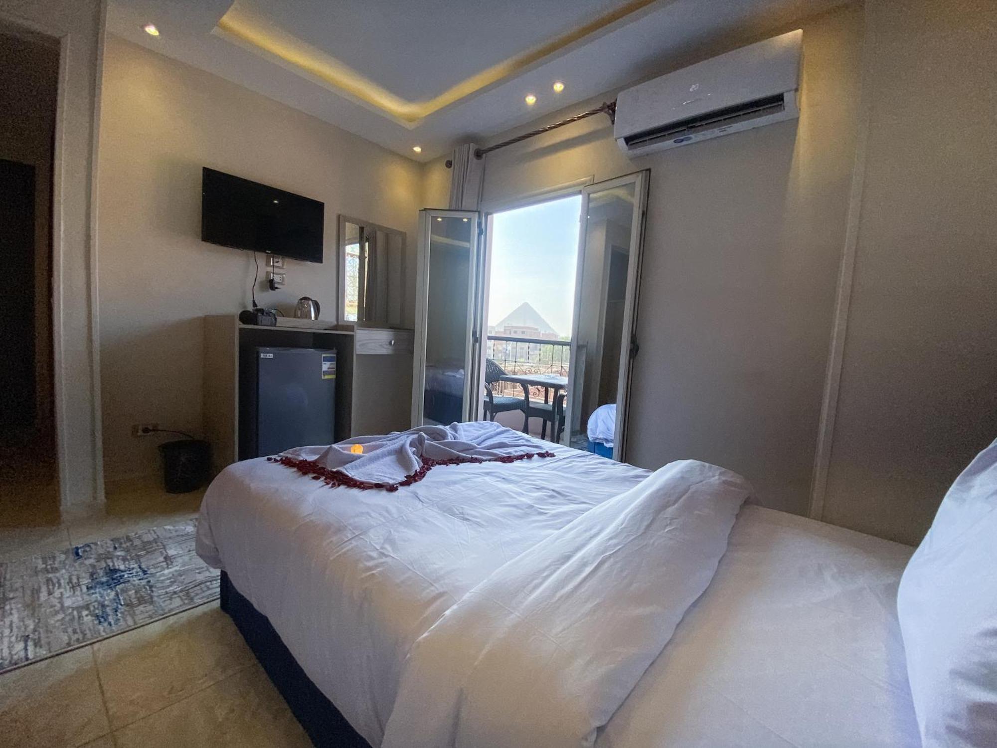 Young Pharaoh View Inn Kairo Exterior foto