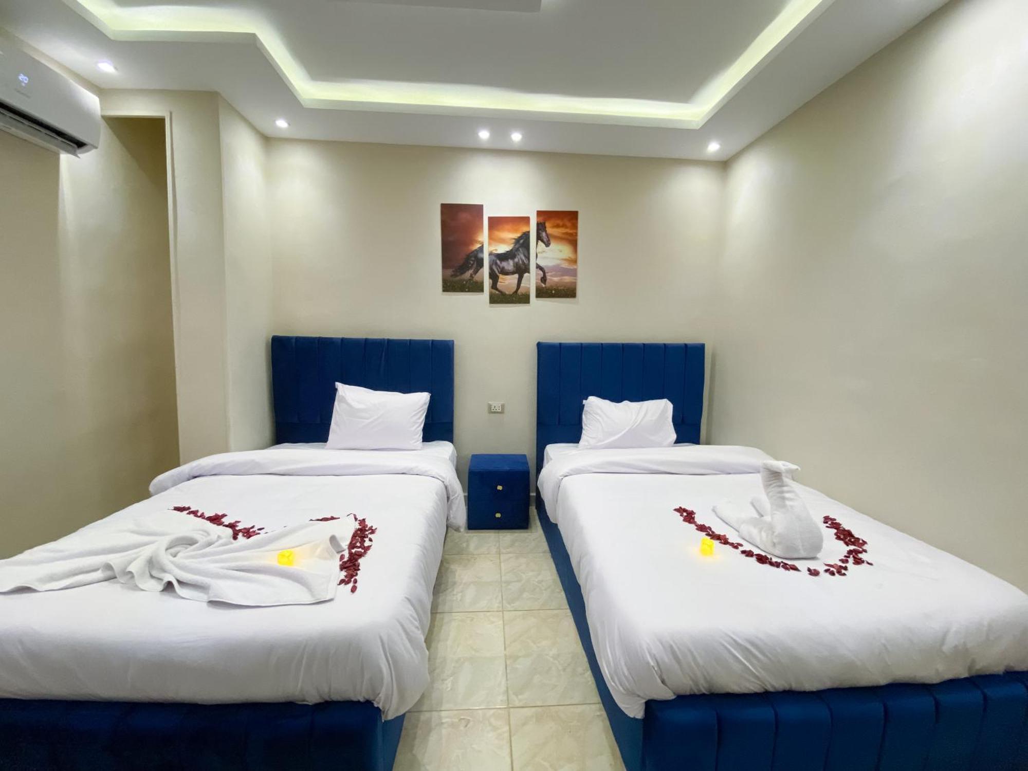 Young Pharaoh View Inn Kairo Exterior foto